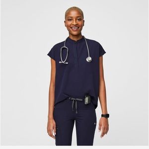 FIGS Rafaela Oversized Scrub Top - XS